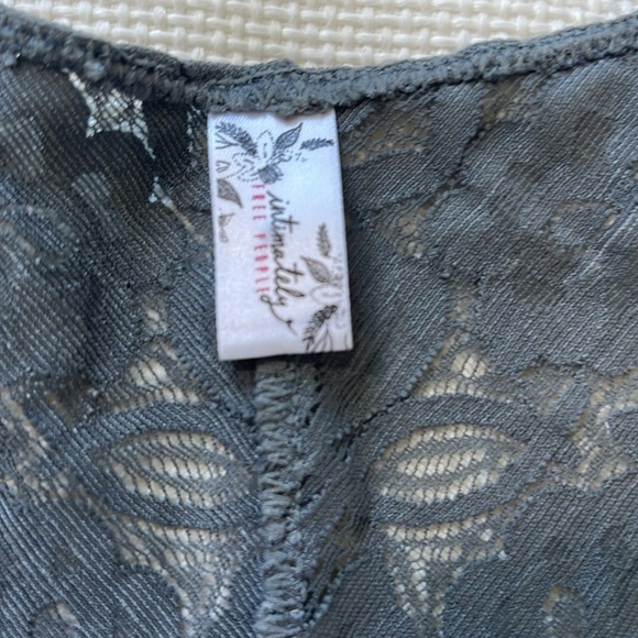 Free People Galloon Racerback Bralette Size M Grey Coquette Feminine Floral EUC - Picture 3 of 7